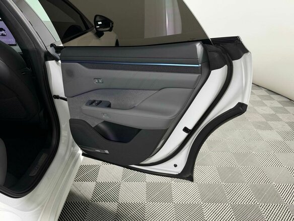 2024 Zeekr 001 100 kWh I Рестайлинг 1, белый, 5649000 рублей - вид 24