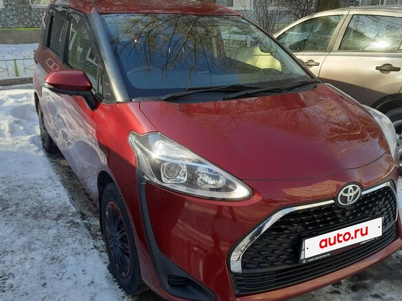 2019 Toyota Sienta II Рестайлинг, красный, 1480000 рублей
