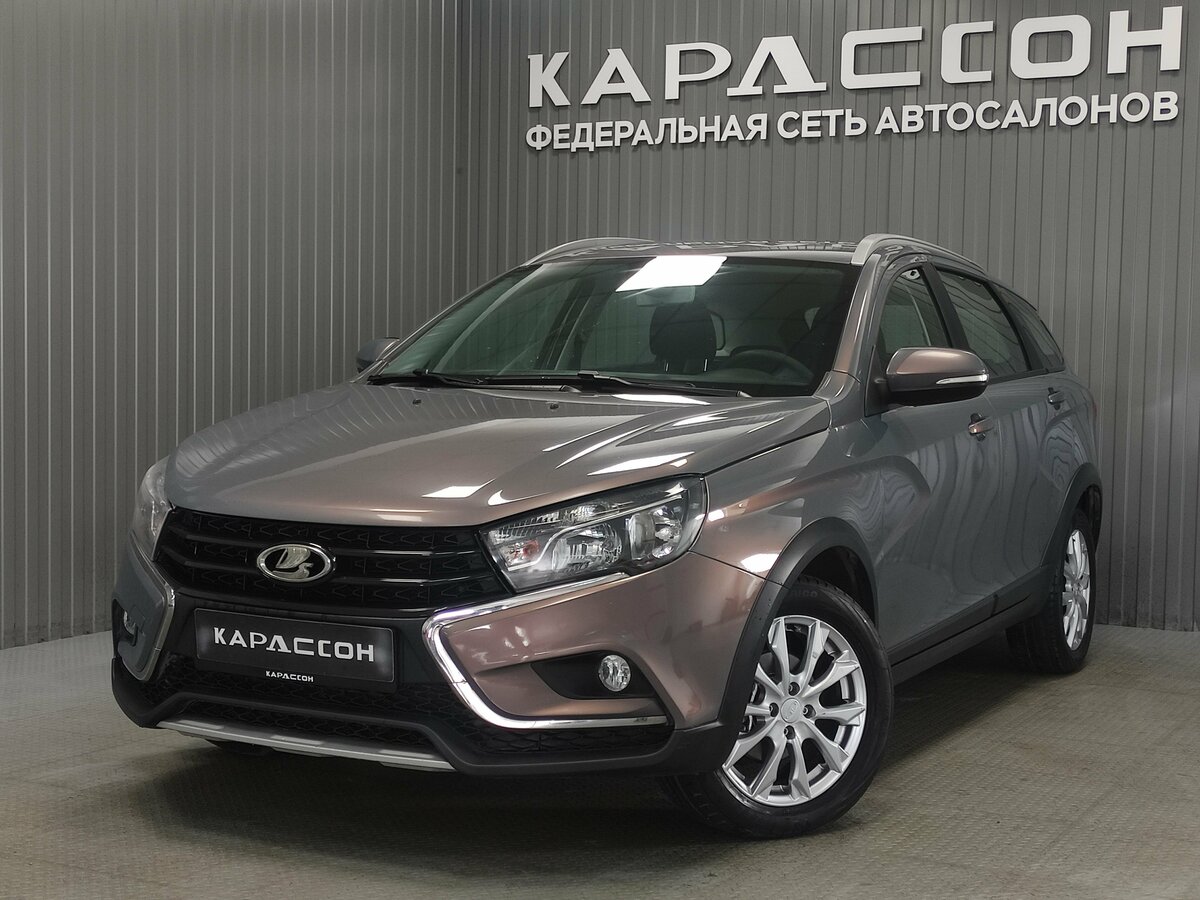 Открыть фотографии: Lada (ВАЗ) Vesta I