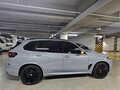 2026 BMW X5 40d IV (G05/G18) Рестайлинг, серый - вид 4