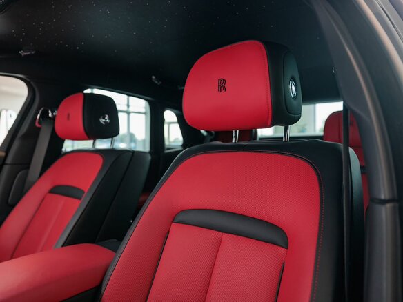 2022 Rolls-Royce Ghost Black Badge II (Series I), чёрный - вид 23