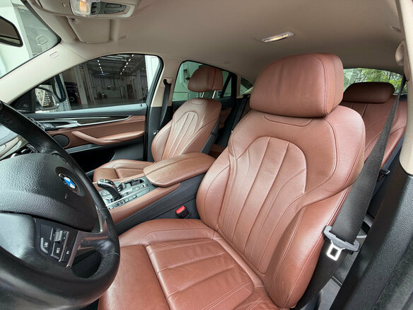 2017 BMW X6 30d II (F16), белый, 5100000 рублей - вид 18