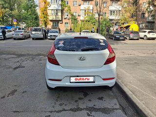 2015 Hyundai Solaris I Рестайлинг, белый, 750000 рублей, вид 2