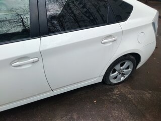 2010 Toyota Prius III (XW30), белый, 950000 рублей, вид 5