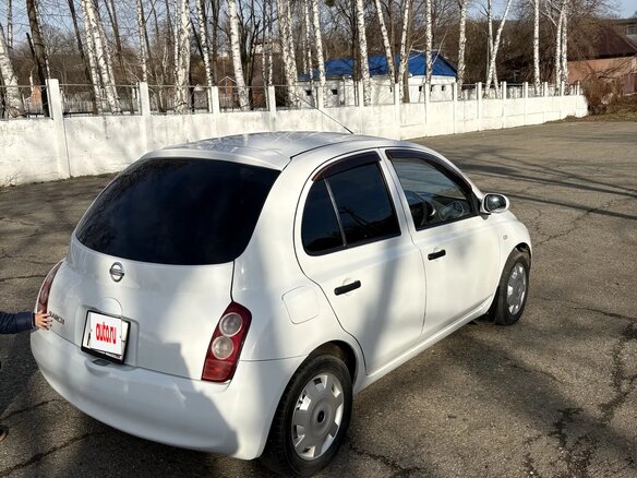 2003 Nissan March III (K12), белый, 400000 рублей - вид 2