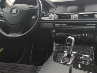 2013 BMW 5 серии 520i VI (F10/F11/F07) Рестайлинг, белый, 1950000 рублей, вид 4