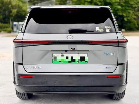 2025 Toyota bZ3X 58.3 kWh, серый, 2810000 рублей, вид 5