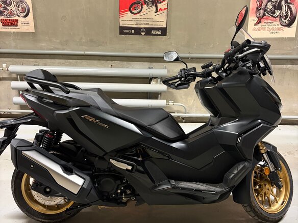 2024 Honda ADV350, чёрный, 890000 рублей