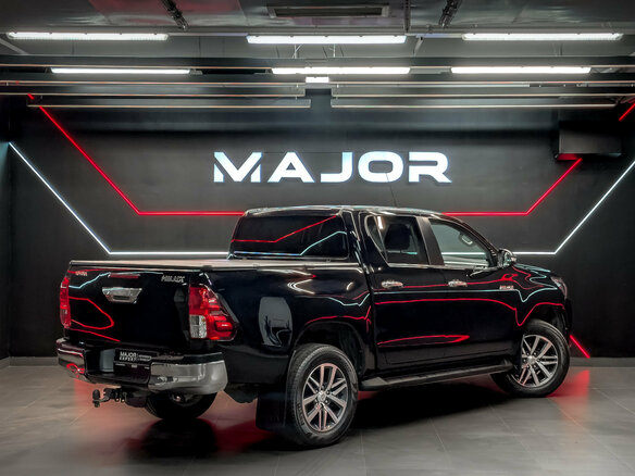 2017 Toyota Hilux VIII, чёрный - вид 5