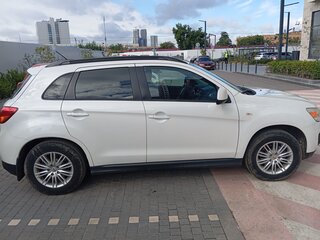 2014 Mitsubishi ASX I Рестайлинг, белый, 1200000 рублей, вид 4