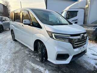 2017 Honda Stepwgn Spada V Рестайлинг, белый, 2200000 рублей, вид 2