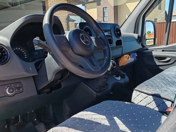 2019 Mercedes-Benz Sprinter, белый, 6100000 рублей - вид 3