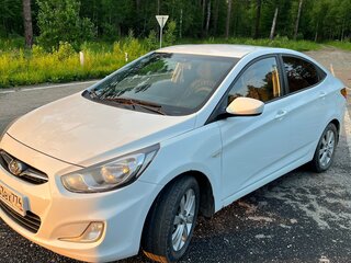 2011 Hyundai Solaris I, белый, 670000 рублей, вид 3