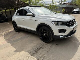 2022 Volkswagen T-Roc I (China Market), белый, 3150000 рублей, вид 2