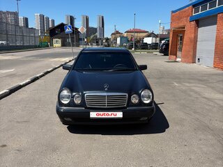 1997 Mercedes-Benz E-Класс 320 II (W210, S210), синий, 459999 рублей, вид 3