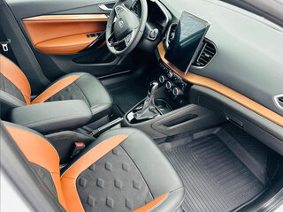 2024 Lada (ВАЗ) Vesta SW Cross I Рестайлинг (NG), белый, 1675000 рублей, вид 4