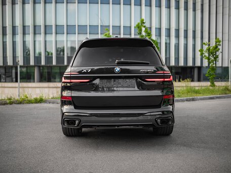 2026 BMW X7 40d I (G07) Рестайлинг, чёрный, 17990000 рублей, вид 5