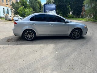 2008 Mitsubishi Lancer X, серебристый, 615000 рублей, вид 3