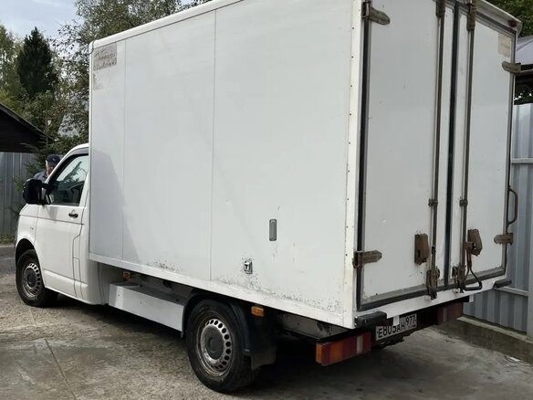 2012 Volkswagen Transporter, белый, 1150000 рублей - вид 3