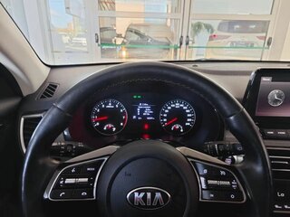 2021 Kia Seltos I, красный, 2500000 рублей, вид 4