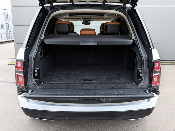 2018 Land Rover Range Rover Long IV Рестайлинг, белый, 6898000 рублей - вид 9