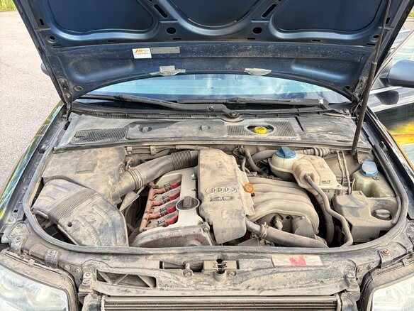 2001 Audi A4 II (B6), чёрный - вид 17