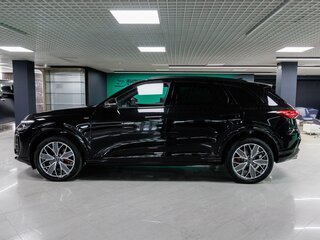 2026 Audi Q5 40 TFSI III (GU), чёрный, 6850000 рублей, вид 4