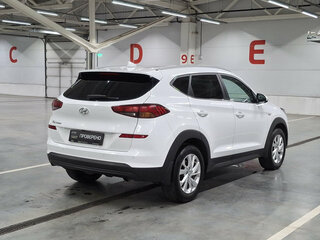 2018 Hyundai Tucson III Рестайлинг, белый, 2100000 рублей, вид 5