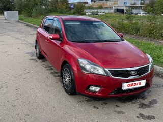 2011 Kia Ceed I Рестайлинг, красный, 600000 рублей, вид 3