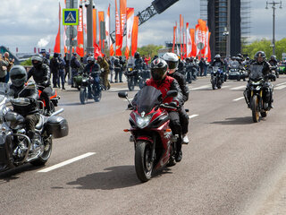 2009 Yamaha XJ6 (FZ6R), красный, 590000 рублей, вид 3