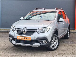 2022 Renault Sandero Stepway II Рестайлинг, серый, 1749000 рублей, вид 1