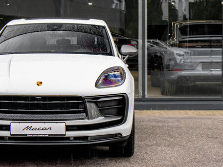 2025 Porsche Macan I Рестайлинг 2, белый, 10599000 рублей, вид 2