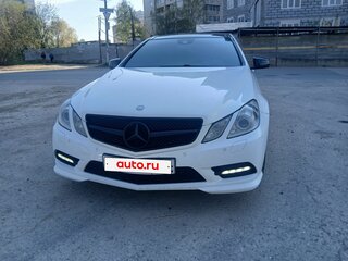 2013 Mercedes-Benz E-Класс 200 7G-Tronic IV (W212, S212, C207), белый, 1500000 рублей, вид 1