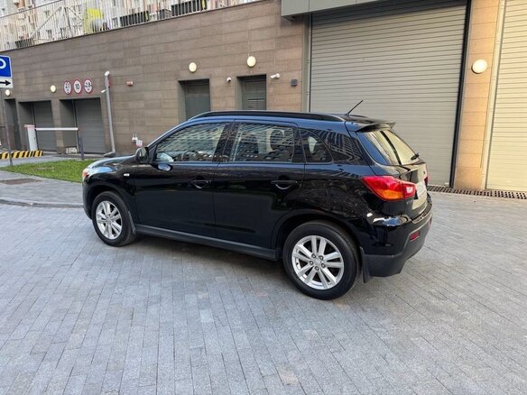 2010 Mitsubishi ASX I, чёрный, 1350000 рублей - вид 5