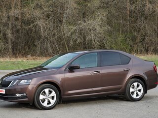 2017 Skoda Octavia III (A7) Рестайлинг, коричневый, 1550000 рублей, вид 1