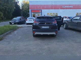 2021 Mitsubishi Eclipse Cross I Рестайлинг, чёрный, 2450000 рублей, вид 4