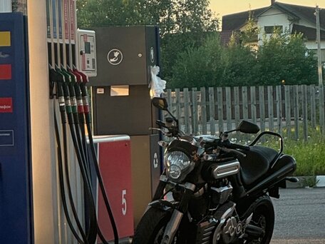 2005 Yamaha MT-01, фиолетовый, 750000 рублей, вид 5