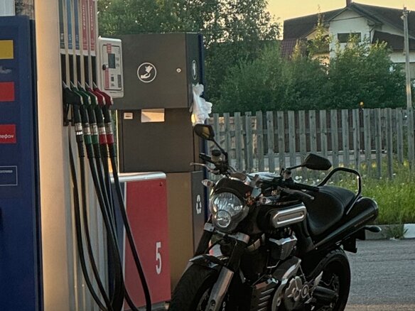 2005 Yamaha MT-01, фиолетовый, 750000 рублей - вид 4
