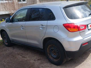 2011 Mitsubishi ASX I, серебристый, 900000 рублей, вид 5