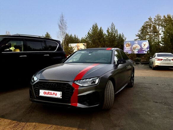 2022 Audi A4 35 TFSI V (B9) Рестайлинг, серый, 4802596 рублей - вид 2
