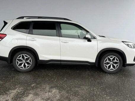 2019 Subaru Forester V, белый, 2295000 рублей, вид 4