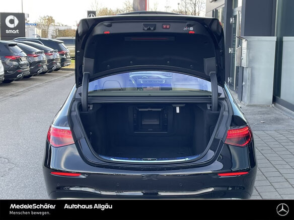 2026 Mercedes-Benz S-Класс 580 Long 4MATIC VII (W223), чёрный - вид 3