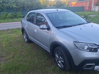 2021 Renault Logan Stepway II Рестайлинг, серебристый, 1075000 рублей, вид 3