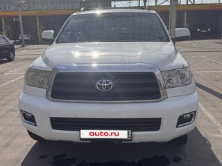 2009 Toyota Sequoia II, белый, 2890000 рублей, вид 1