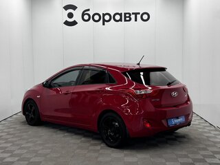 2012 Hyundai i30 II, красный, 815000 рублей, вид 4