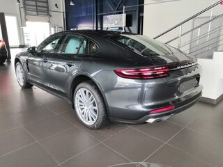 2019 Porsche Panamera 4 II, серый, 8500000 рублей, вид 2