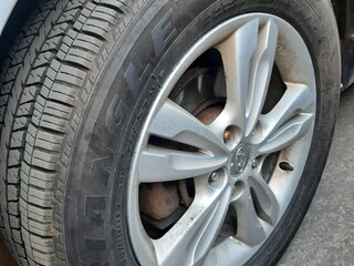 2011 Hyundai ix35 I, серебристый, 990000 рублей, вид 5