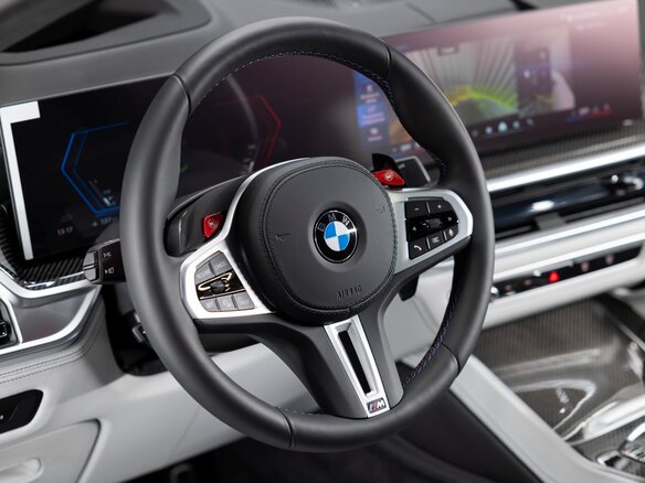 2026 BMW X6 M Competition III (F96) Рестайлинг, чёрный, 31169000 рублей - вид 18