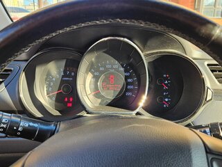 2014 Kia Rio 4-speed III, серебристый, 910000 рублей, вид 3