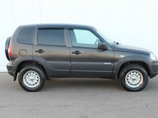 2016 Chevrolet Niva I Рестайлинг, зелёный, 720000 рублей, вид 4